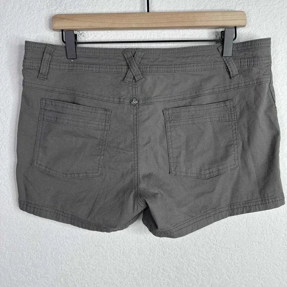 Prana Shorts Womens Size 12‎ Grey Front Pockets Casual Hiking Outdoor Gorpcore - Picture 2 of 4